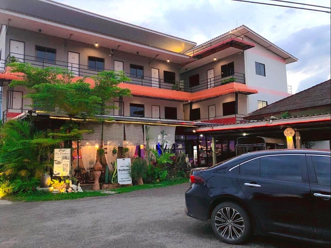 โรงแรมแสนดีเพลส เมาเท่นวิว จอมทอง المظهر الخارجي الصورة