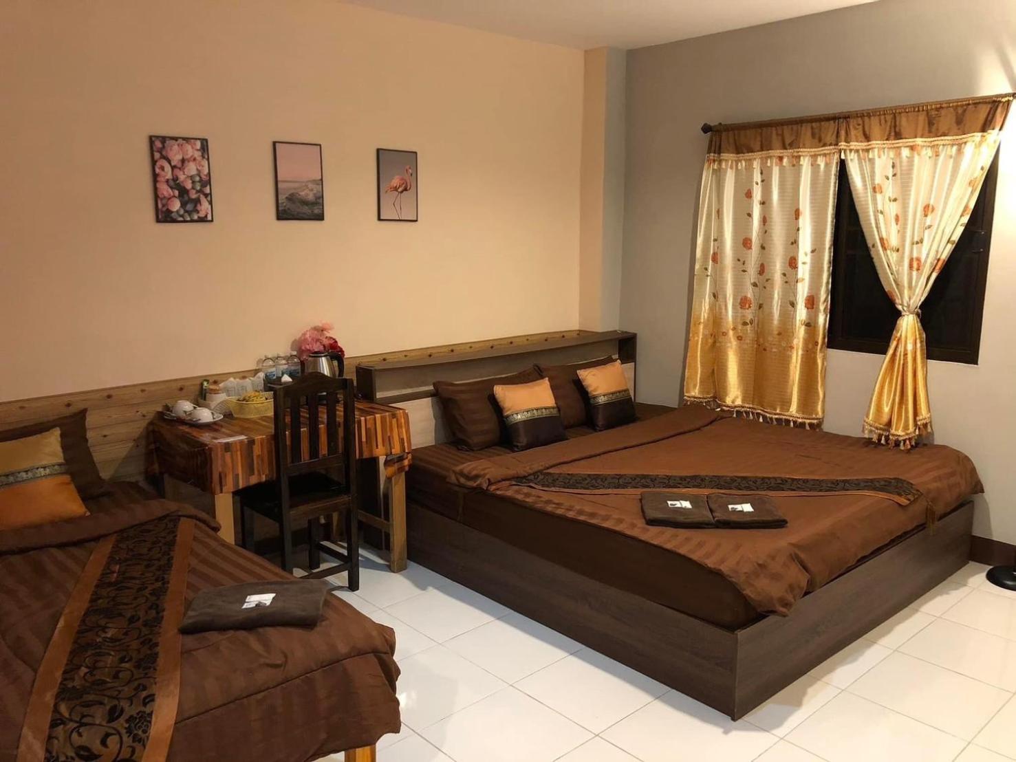 โรงแรมแสนดีเพลส เมาเท่นวิว จอมทอง المظهر الخارجي الصورة