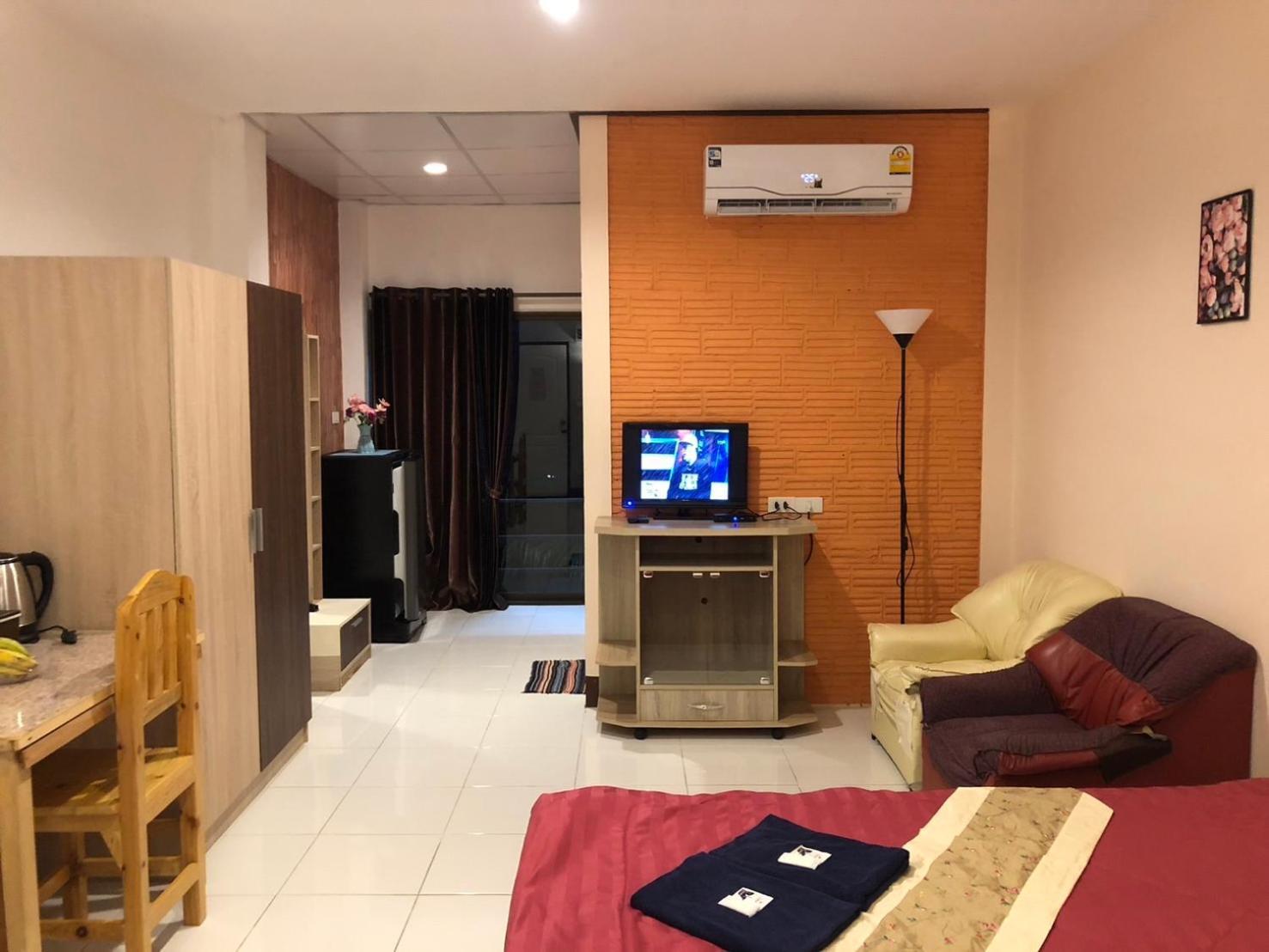 โรงแรมแสนดีเพลส เมาเท่นวิว จอมทอง المظهر الخارجي الصورة