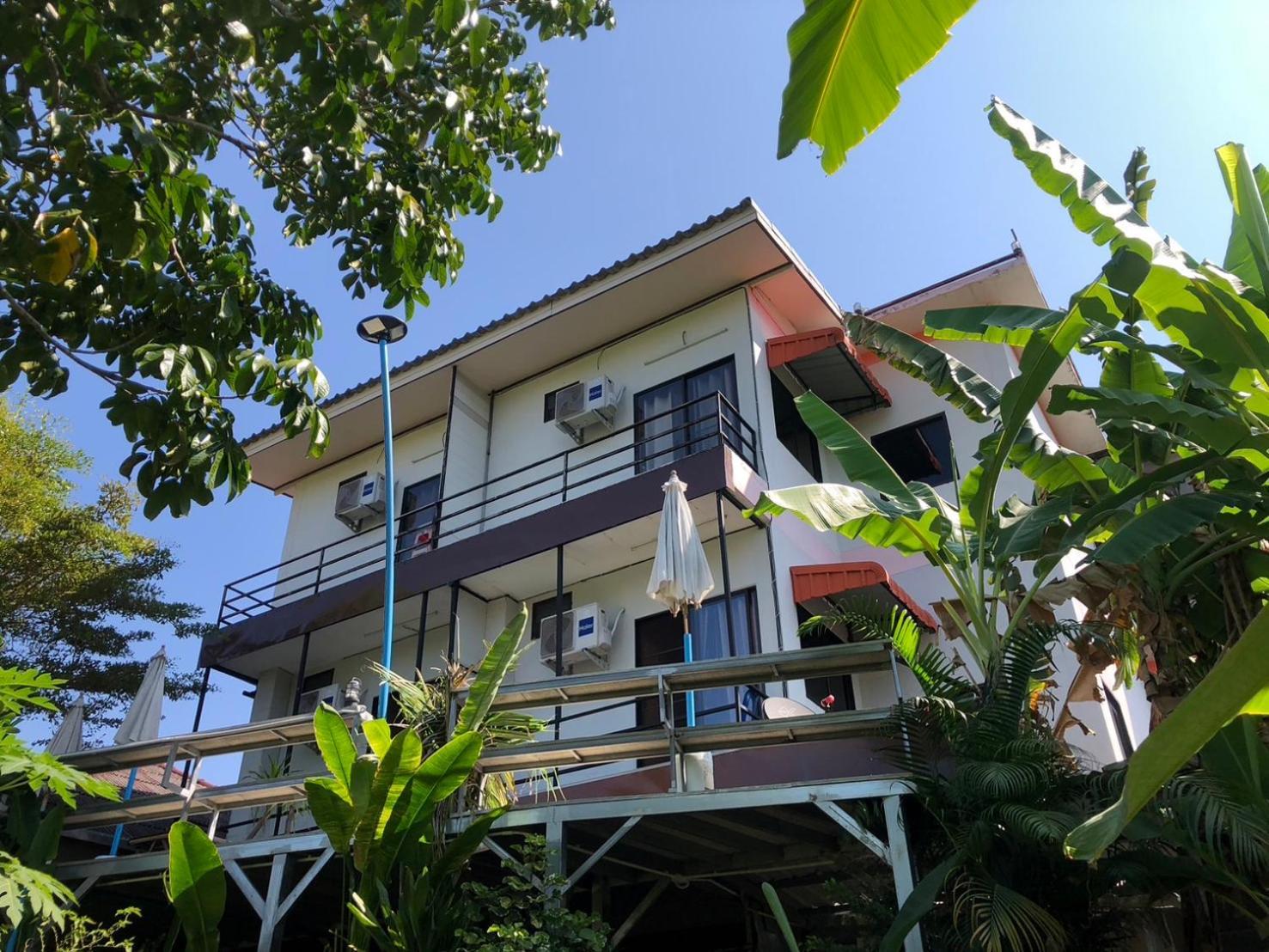 โรงแรมแสนดีเพลส เมาเท่นวิว จอมทอง المظهر الخارجي الصورة